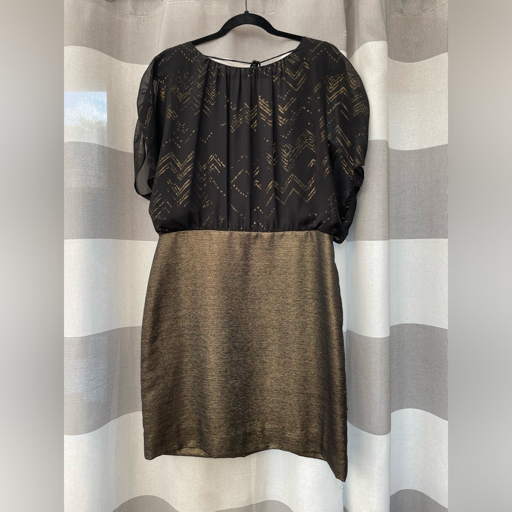 Walter Baker dress, size L, gold and black, missing button on the side
